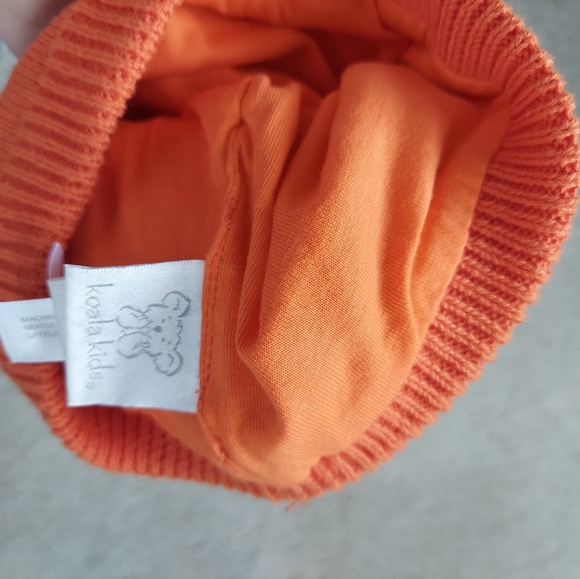 Knit Pumpkin Hat - Picture 3 of 7